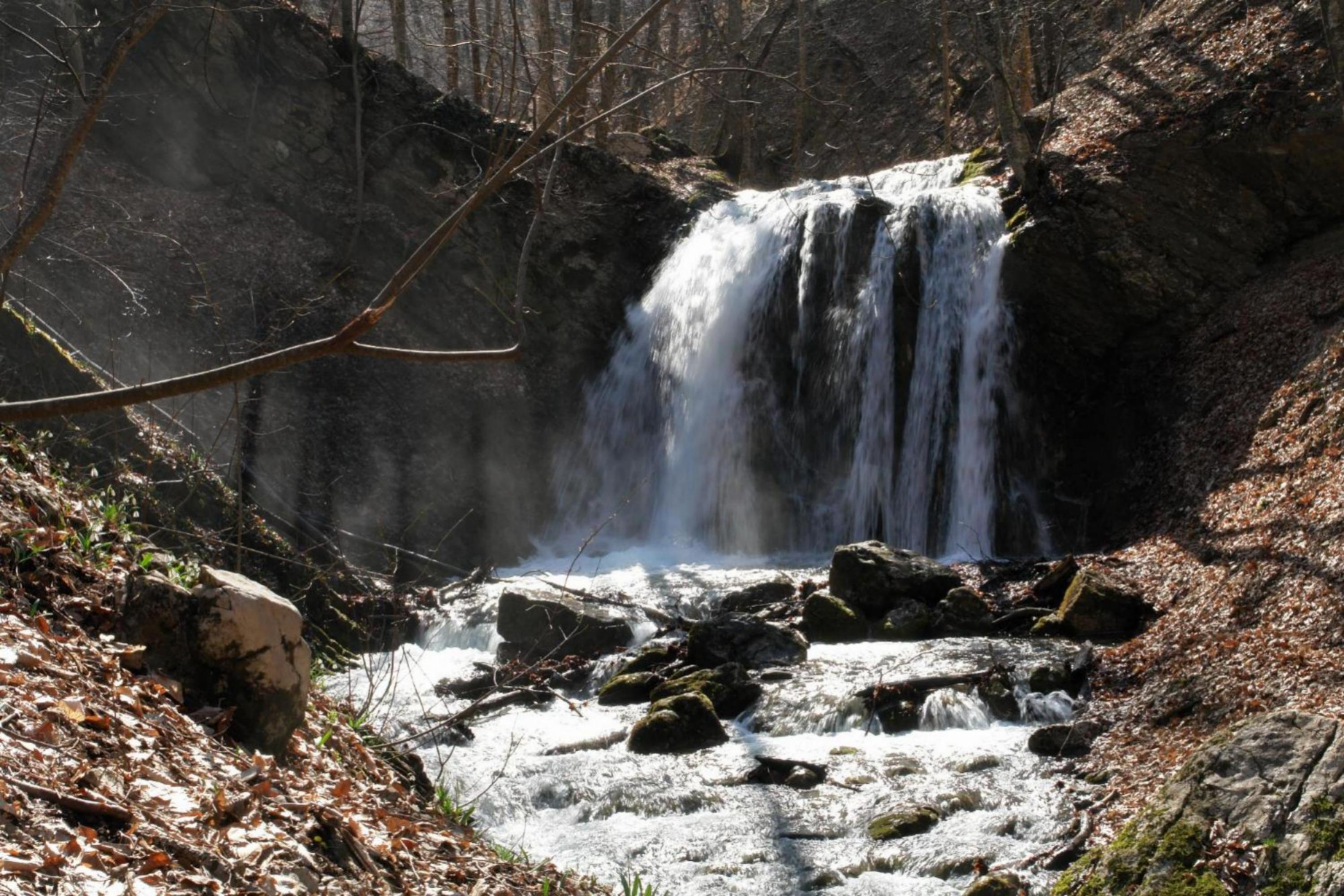 Водопад Головкинского в Крымском природном заповеднике
