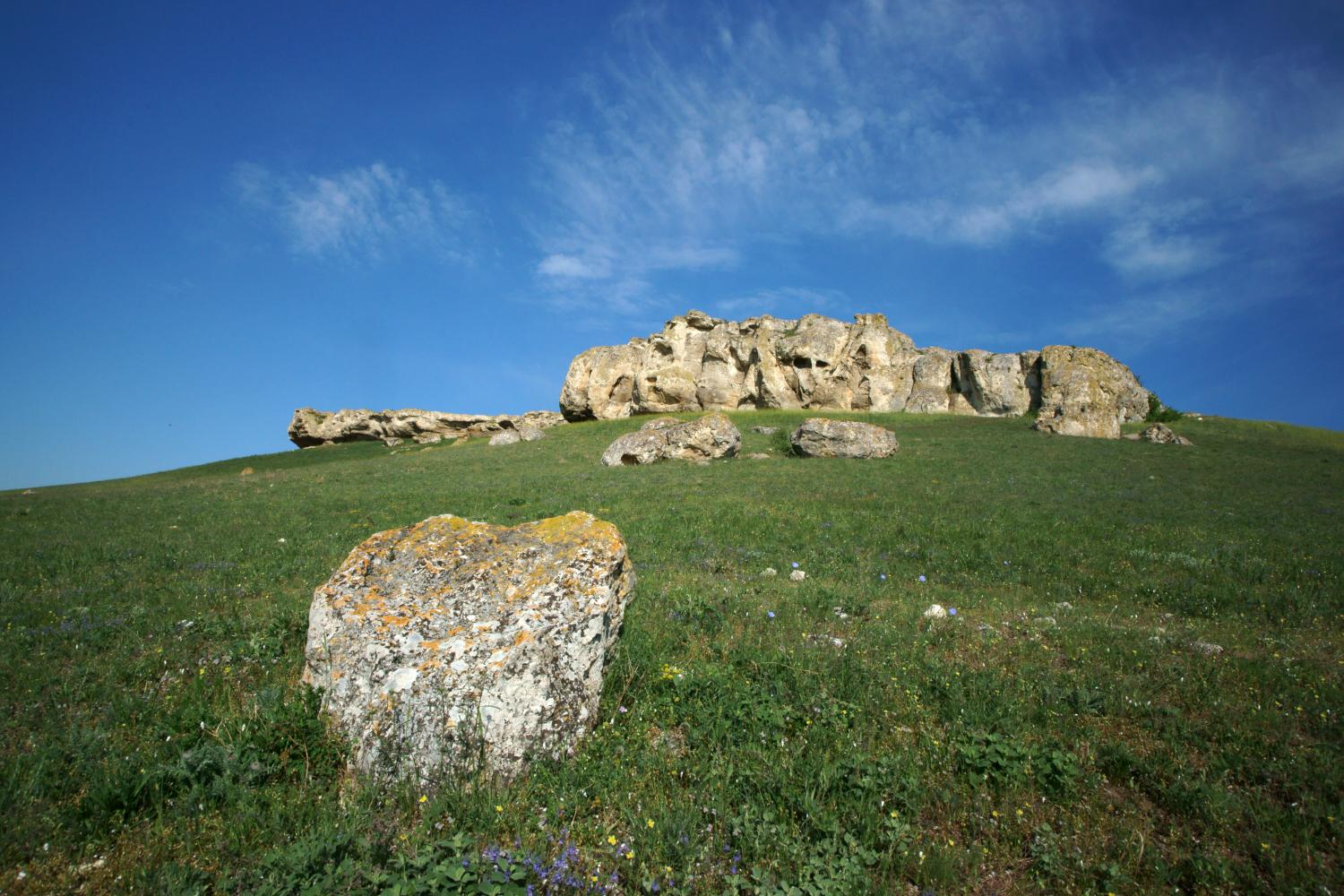 Желтая скала (Белогорский район)