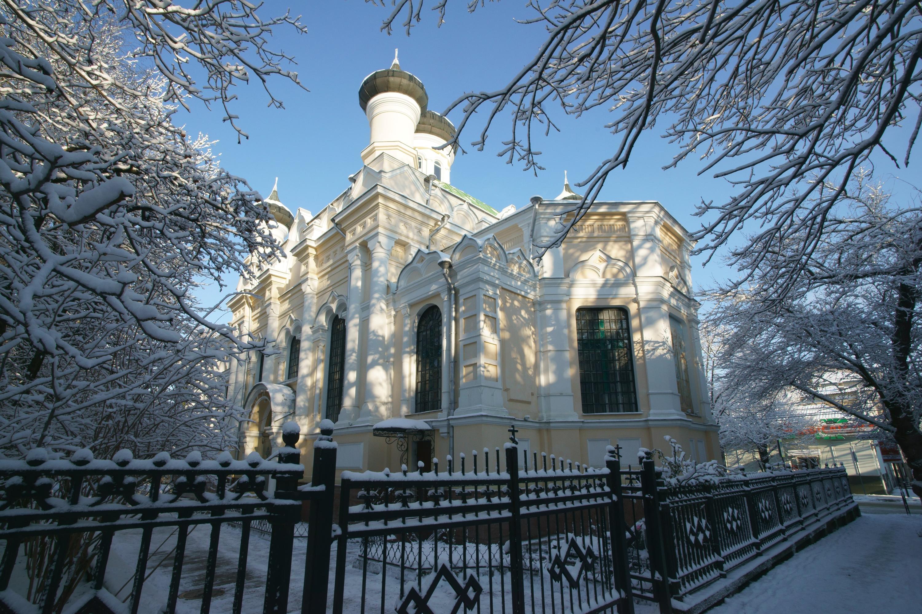 Церковь Трех Святителей в Симферополе