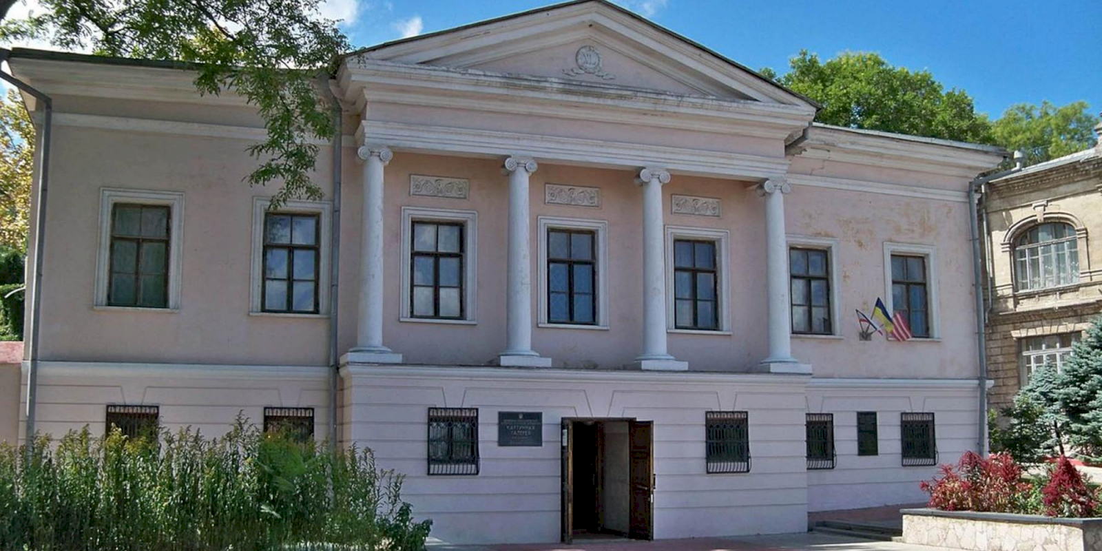Картинная галерея восточно-крымского музея-заповедника