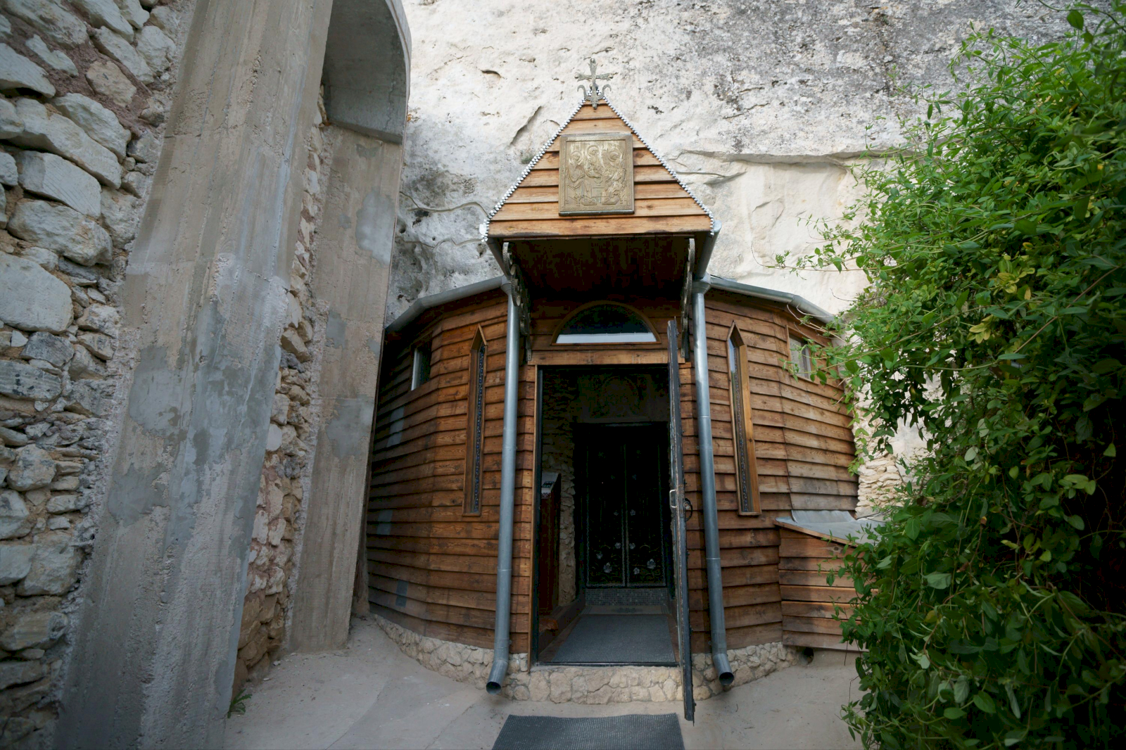Бисерный храм св. Анастасии Узорешительницы 