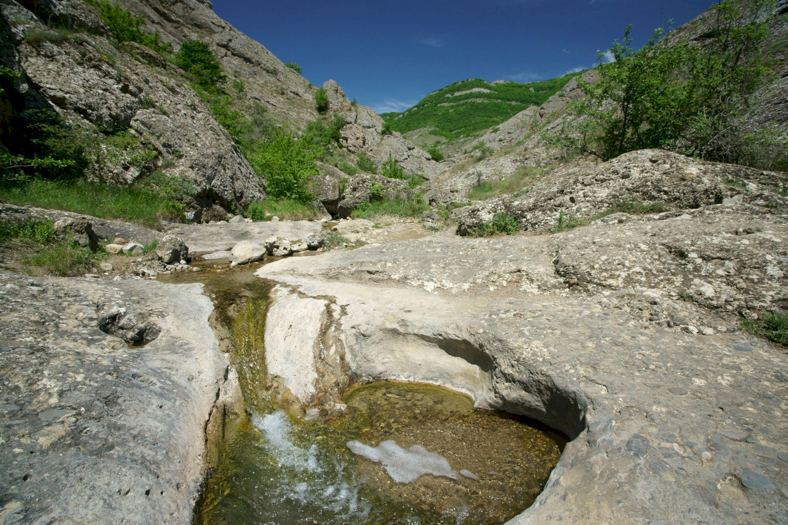 Арпатские водопады в урочище Панагия